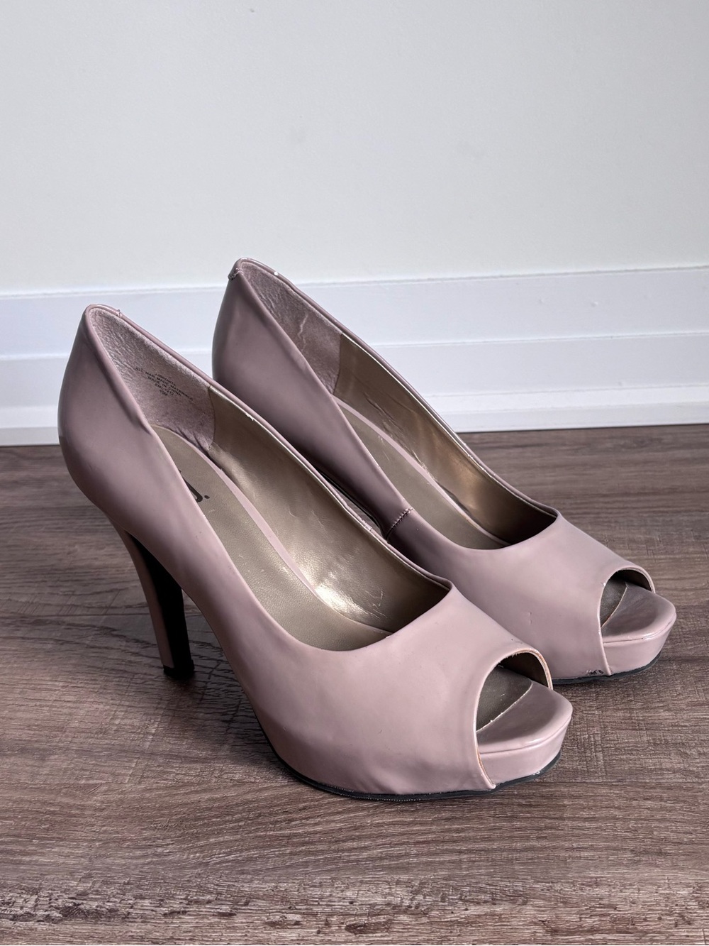 9&Co. Open Toe Heels 4”